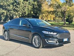 Nero Usata 2019 Ford Mondeo Vignale Tre volumi | 10.900 € (Buon prezzo)