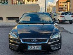 Nero Usata 2006 Ford Focus Tre volumi | 2500 € (Buon prezzo)