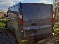Grigio Usata 2017 Opel Vivaro Monovolume | 6999 € (Super prezzo)