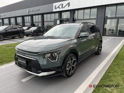 Bianco Nuova 2025 Kia Niro Style SUV | 31.900 € (Ottimo prezzo)