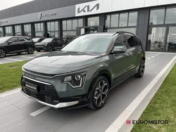 Bianco Nuova 2025 Kia Niro Style SUV | 31.900 € (Buon prezzo)
