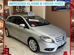 Gray Usata 2014 Mercedes B180 Monovolume | 10.950 € (Buon prezzo)