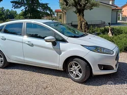 Usata 2015 Ford Fiesta Due volumi | 4500 € (Ottimo prezzo)