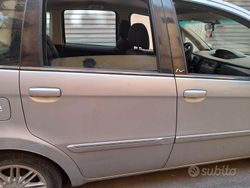 Usata 2010 Lancia Musa Monovolume | 2200 € (Super prezzo)