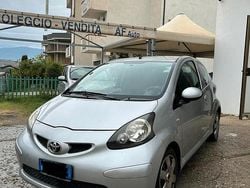 Grigio Usata 2006 Toyota Aygo Sol Due volumi | 1500 € (Buon prezzo)