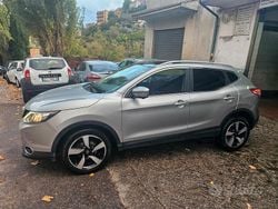Grigio Usata 2015 Nissan Qashqai Tekna SUV | 10.999 € (Buon prezzo)