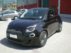 Nero Usata 2021 Fiat 500e Icon Tre volumi | 15.950 € (Cara)