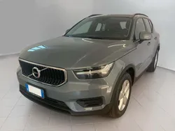 Grigio Usata 2020 Volvo XC40 Business Edition SUV | 22.500 € (Ottimo prezzo)