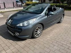 Grigio Usata 2007 Peugeot 207 Cabrio | 2500 €