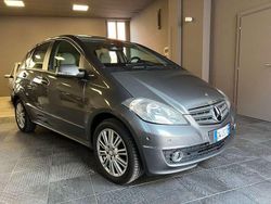 Grigio Usata 2009 Mercedes A150 Avantgarde Monovolume | 4900 € (Buon prezzo)