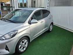 Argento Usata 2021 Hyundai i10 Prime Due volumi | 12.400 € (Cara)
