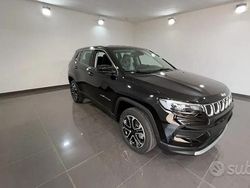 Nero Usata 2024 Jeep Compass Altitude SUV | 28.990 € (Buon prezzo)