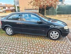Nero Usata 2000 Opel Astra Coupé | 700 €
