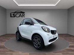 Bianco Usata 2018 Smart ForTwo Coupé Passion Due volumi | 13.490 € (Buon prezzo)