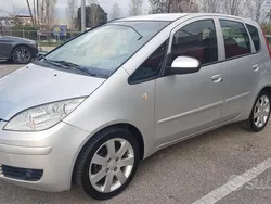 Argento Usata 2006 Mitsubishi Colt Tre volumi | 2900 € (Cara)