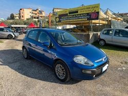 Blu Usata 2014 Fiat Punto Tre volumi | 3890 € (Buon prezzo)