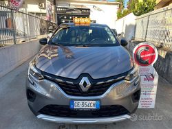 Grigio Usata 2021 Renault Captur Intens SUV | 14.499 € (Cara)