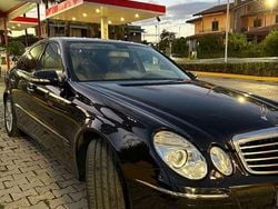Nero Usata 2009 Mercedes E220 Avantgarde Tre volumi | 6500 € (Super prezzo)