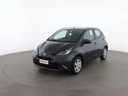 Grigio Usata 2014 Toyota Aygo X-play Due volumi | 10.699 € (Cara)