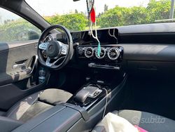 Grigio Usata 2019 Mercedes A180 Tre volumi | 23.000 €
