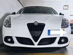 Bianco Usata 2015 Alfa Romeo Giulietta Tre volumi | 5600 € (Buon prezzo)