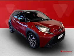 Chilli red black Usata 2023 Toyota Aygo Trend Due volumi | 15.990 € (Buon prezzo)