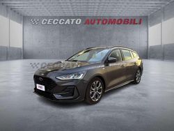 Grigio Usata 2023 Ford Focus ST-Line Station wagon | 18.109 € (Buon prezzo)