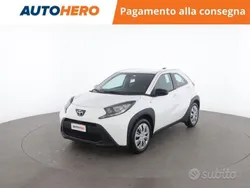 Bianco Usata 2024 Toyota Aygo Active Due volumi | 15.399 € (Buon prezzo)