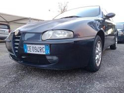 Grigio Usata 2002 Alfa Romeo 147 Due volumi | 700 € (Ottimo prezzo)