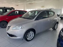 Oro Usata 2012 Lancia Ypsilon Gold Due volumi | 6800 € (Buon prezzo)