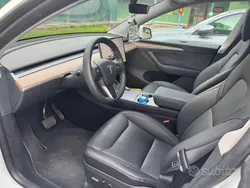 Usata 2023 Tesla Model Y SUV | 33.500 € (Ottimo prezzo)
