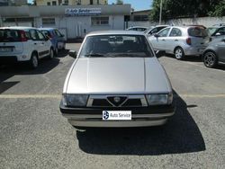 Argento metallizzato Usata 1990 Alfa Romeo 75 Tre volumi | 5300 €