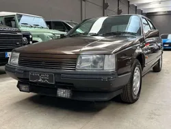Marrone metallizzato Usata 1987 Renault R25 Tre volumi | 13.900 €