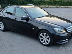 Nero Usata 2011 Mercedes C200 Tre volumi | 6500 €