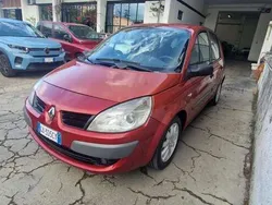 Usata 2007 Renault Scénic II Dynamique Monovolume | 2000 € (Buon prezzo)