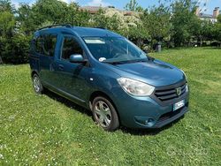 Blu Usata 2012 Dacia Dokker Lauréate Monovolume | 4900 € (Buon prezzo)