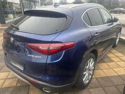 Blu/azzurro Usata 2019 Alfa Romeo Stelvio Executive SUV | 23.000 € (Buon prezzo)