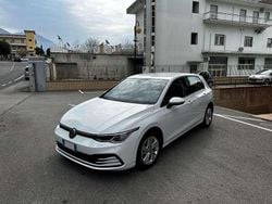 Bianco Usata 2022 VW Golf VIII Style Tre volumi | 20.500 € (Buon prezzo)