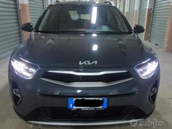 Grigio Usata 2023 Kia Stonic Urban SUV | 18.700 € (Cara)