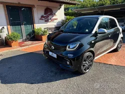 Nero Usata 2018 Smart ForFour Brabus Tre volumi | 12.490 € (Buon prezzo)