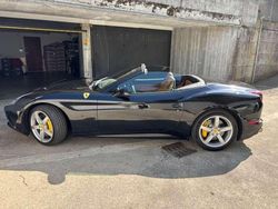 Nero Usata 2016 Ferrari California Cabrio | 150.000 € (Molto cara)