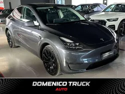 Grigio Usata 2023 Tesla Model Y Long Range SUV | 35.998 € (Buon prezzo)