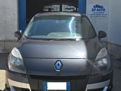 Nero Usata 2011 Renault Scénic III Luxe Monovolume | 4500 € (Buon prezzo)
