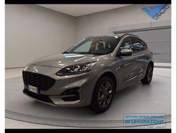 Solar silver Usata 2023 Ford Kuga ST-Line X SUV | 29.800 € (Cara)