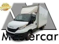 Bianco Usata 2021 Iveco Daily Tre volumi | 21.500 € (Super prezzo)