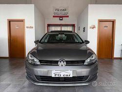 Grigio Usata 2015 VW Golf LOUNGE Tre volumi | 13.700 € (Buon prezzo)
