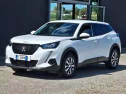 Bianco Usata 2020 Peugeot 2008 Active SUV | 16.300 € (Buon prezzo)