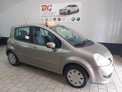Grigio Usata 2009 Renault Modus Monovolume | 2999 € (Buon prezzo)