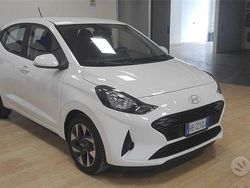 Bianco Nuova 2025 Hyundai i10 Due volumi | 13.364 €