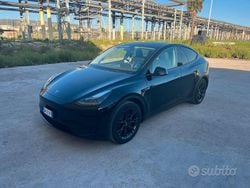 Nero Usata 2024 Tesla Model Y RWD SUV | 38.000 € (Buon prezzo)